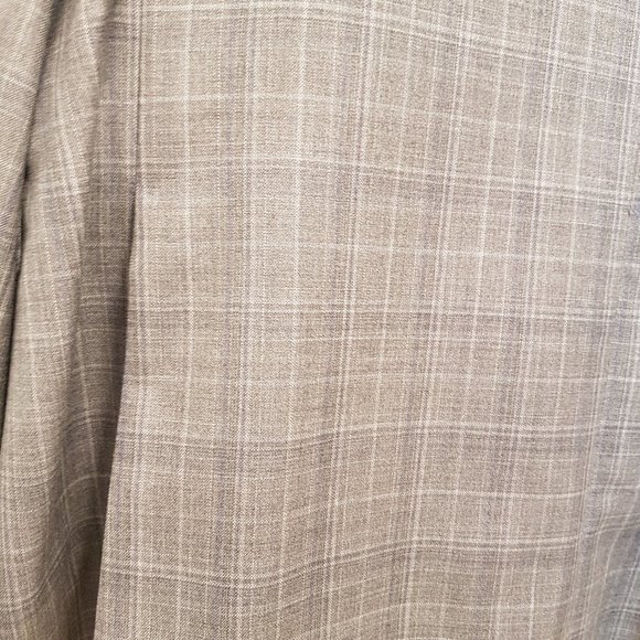 Samuelsohn -Men's Suits - 44 Reg - $525 Each - Picture 9 of 12